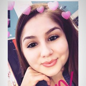 Meet your Posher, Hannah